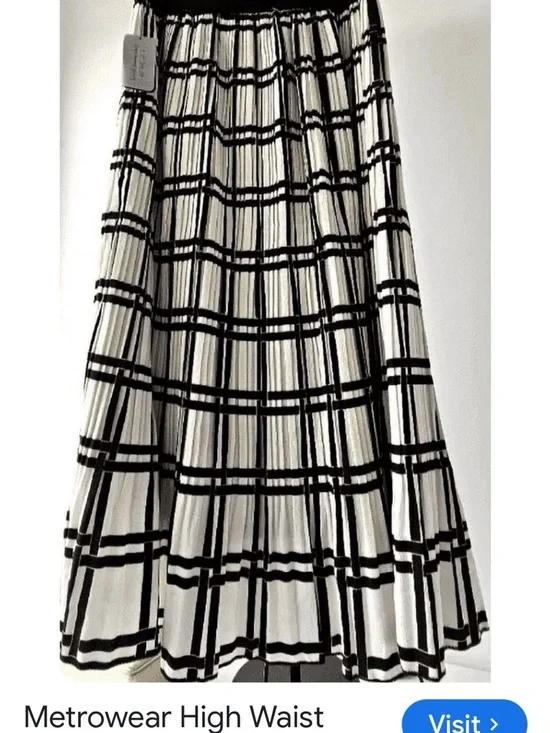 Metro Wear Black & White Pleated Maxi Skirt - Picture 2 of 3